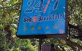 24/7 Bed & Breakfast